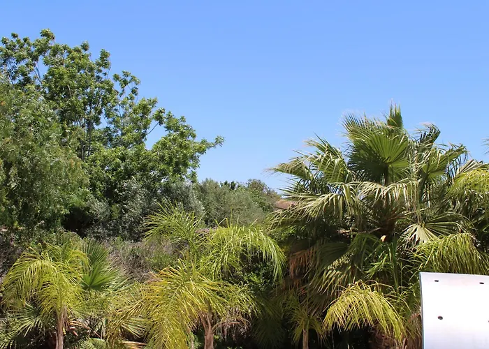 Semesterbostad St.george's Country Retreat